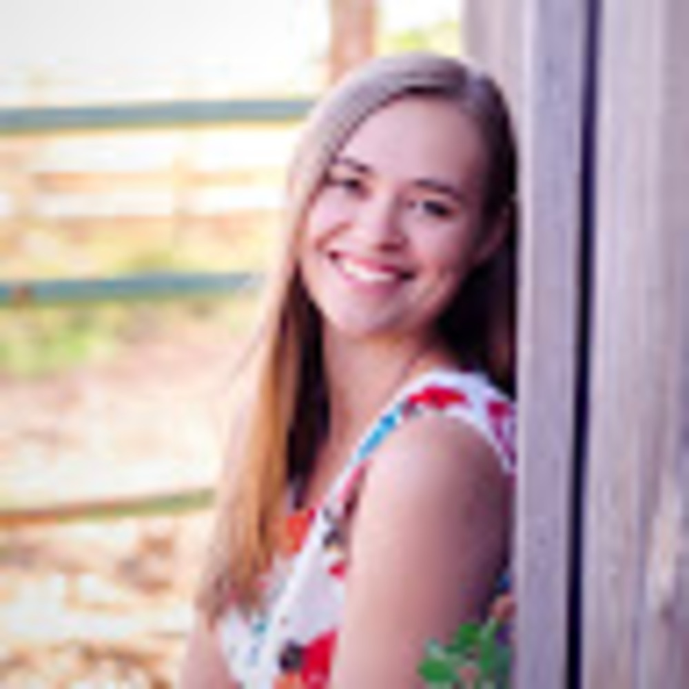 Meet your Posher, Hallie